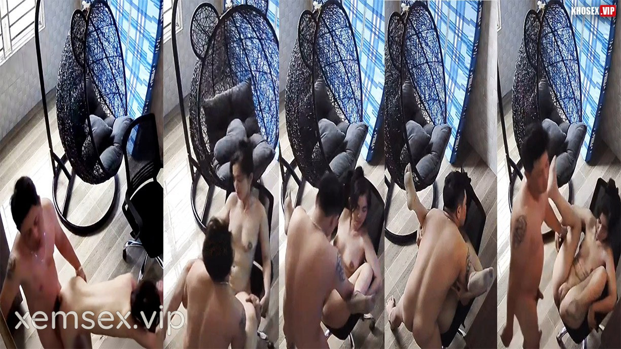 Hack camera Cặp vợ chồng đụ nhau trên ghế xuất trong cực phê
